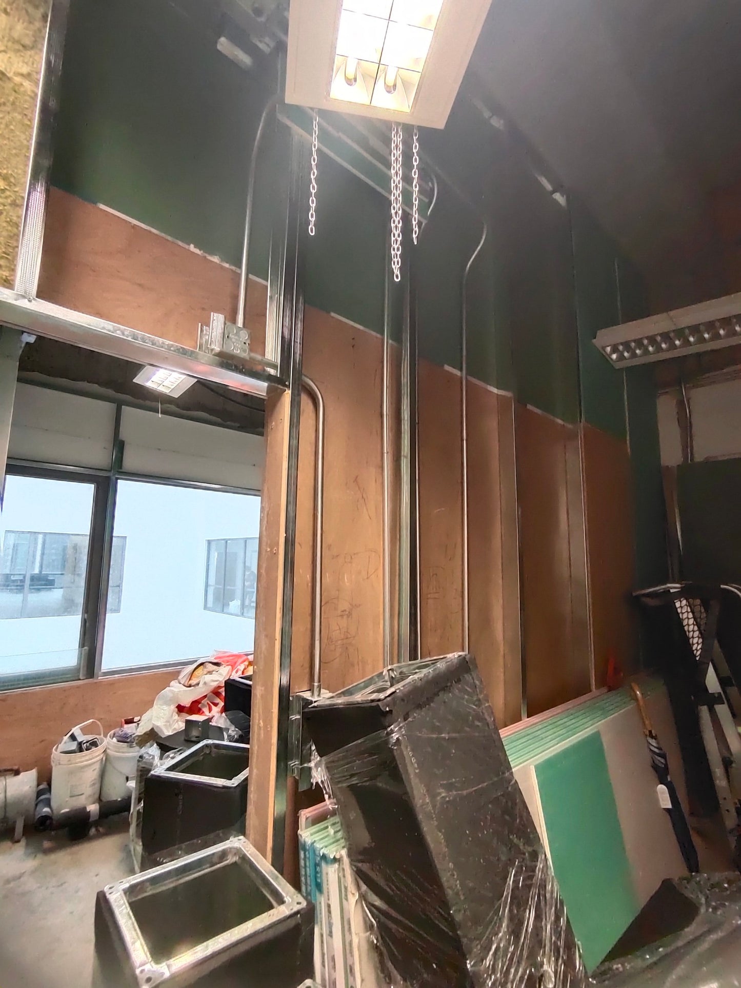 牆身防撞膠板工程